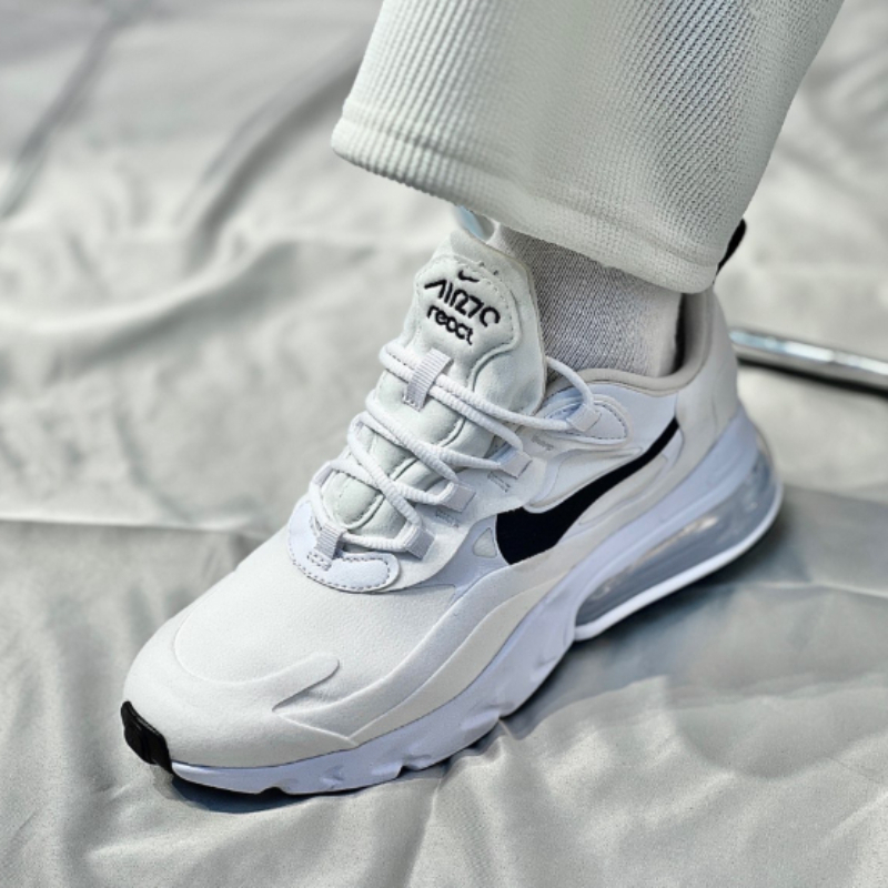 Nike Shoes Air Max 270 - Nike Air Max 270 React Putih